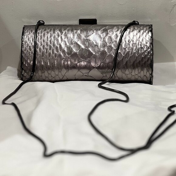 Inge Christopher snakeskin silver/grey clutch - Picture 2 of 4